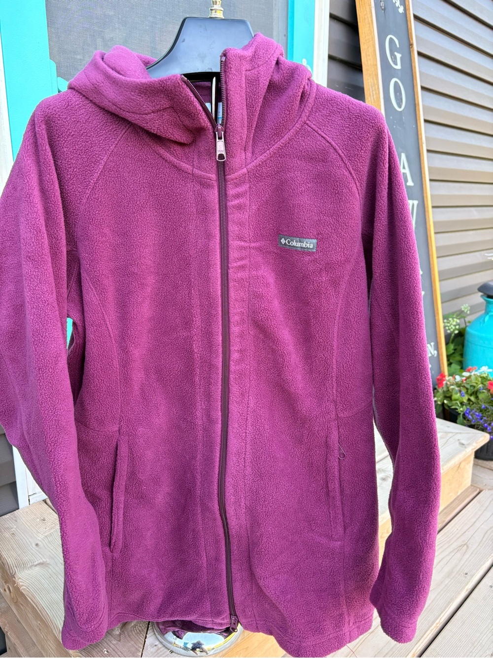 Columbia Womens Plum coloured Hooded Fleece Jacket.
